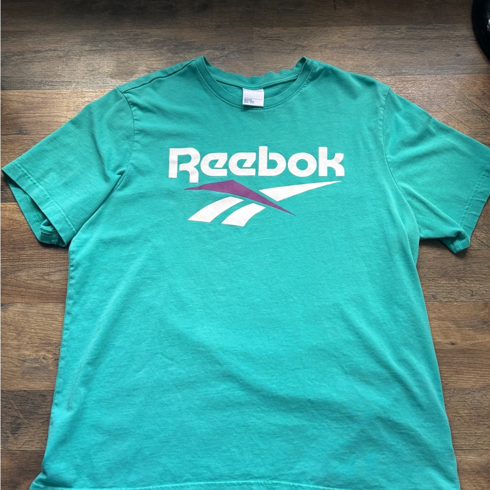 Vintage Reebok short sleeve tee